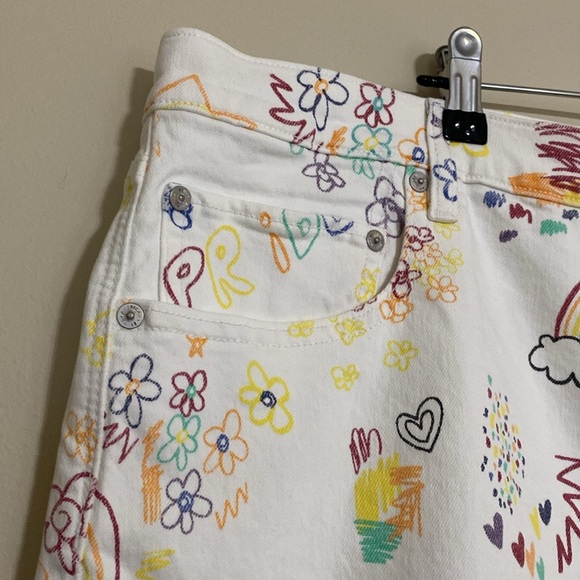 AE Pride Stretch Low-Rise Baggy Bermuda Short women 20 Colorful Graphic y2k - Picture 3 of 10